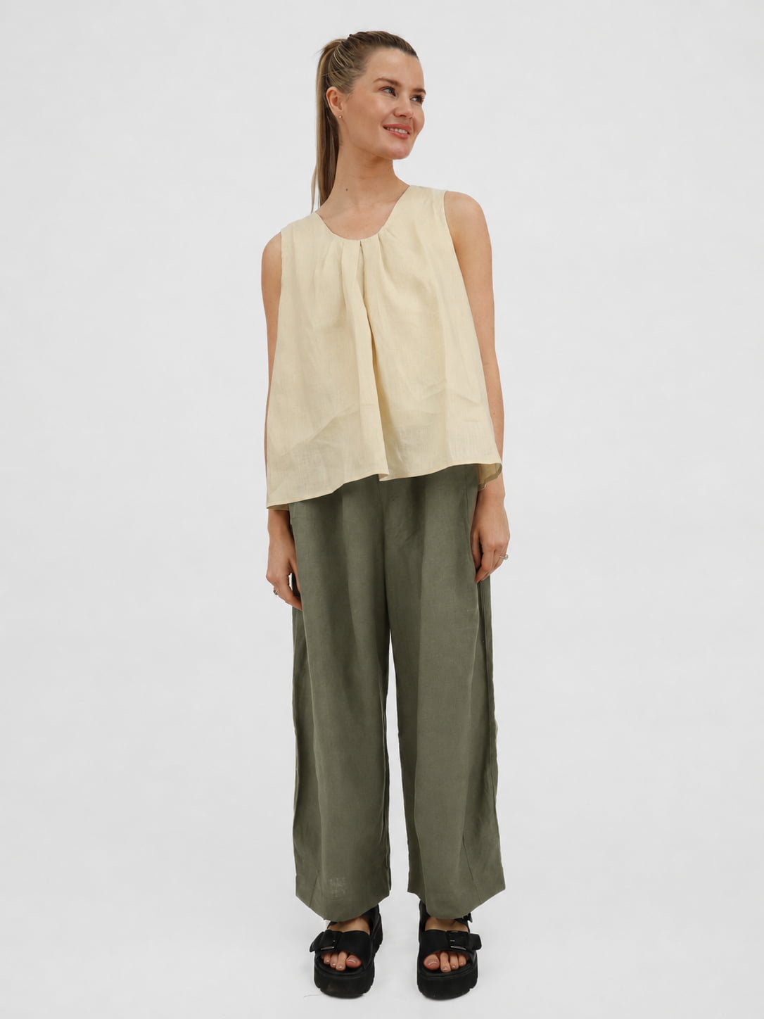 Diffusion by Kate Pants Frankie Pure Linen Wide-Leg Pants in Olive Green