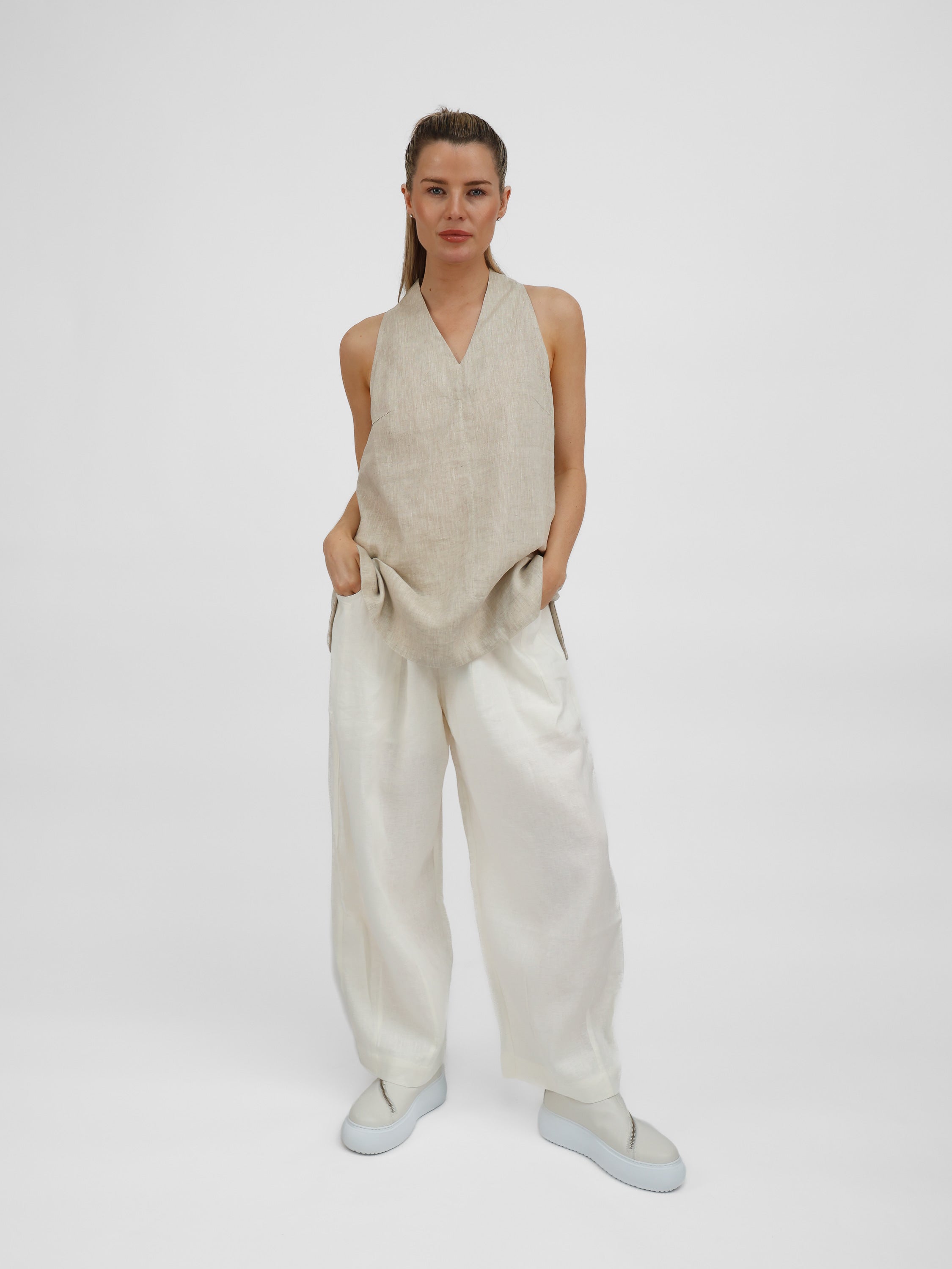 Diffusion by Kate Top One Size Lauren Racer Back Linen Top in Sand