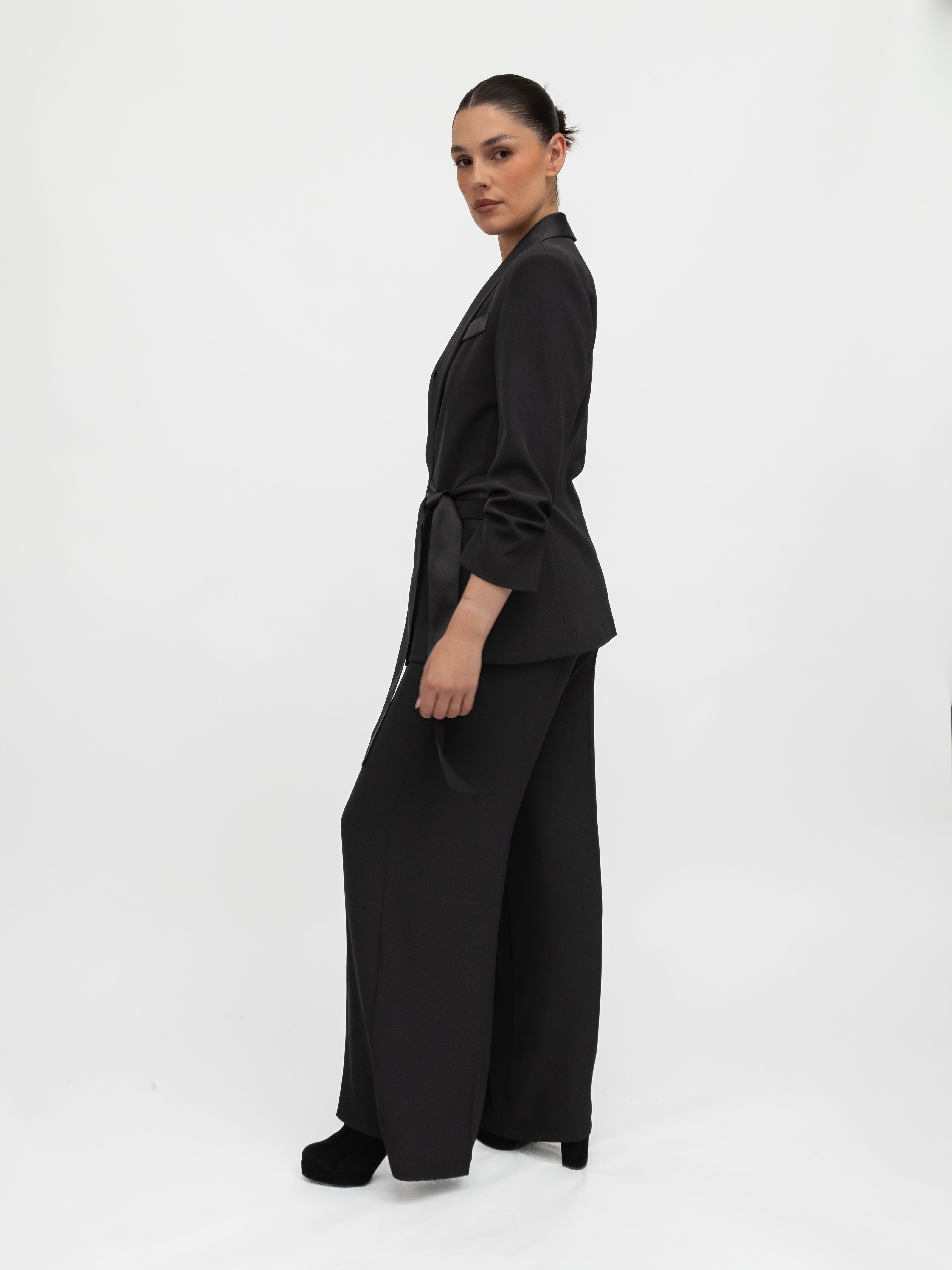 Italian Collection Jacket Blazer with side closure and satin-effect lapel in Black