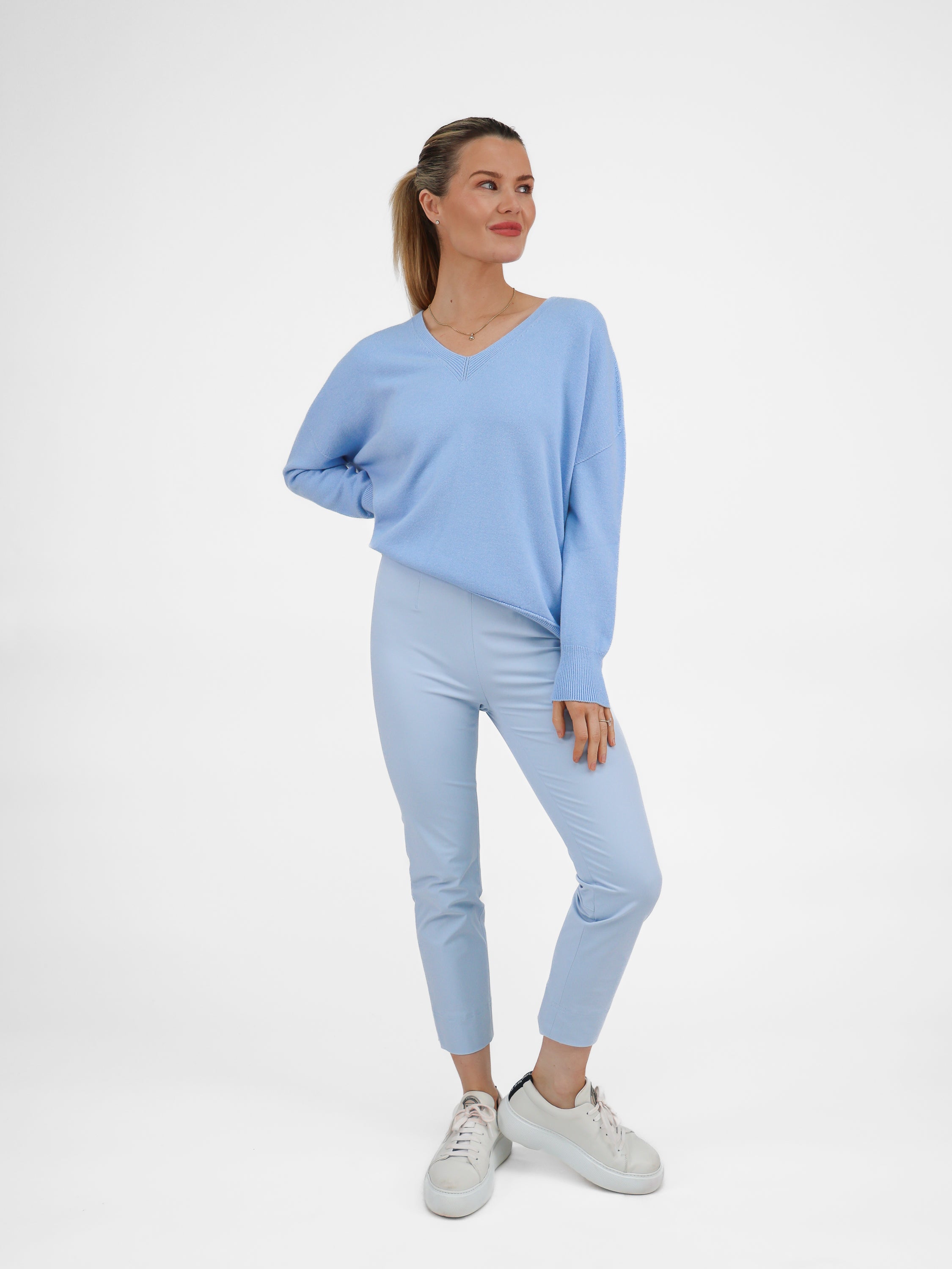 Diffusion by Kate Sweater One Size Sienna V-Neck Sweater in Sky Blue