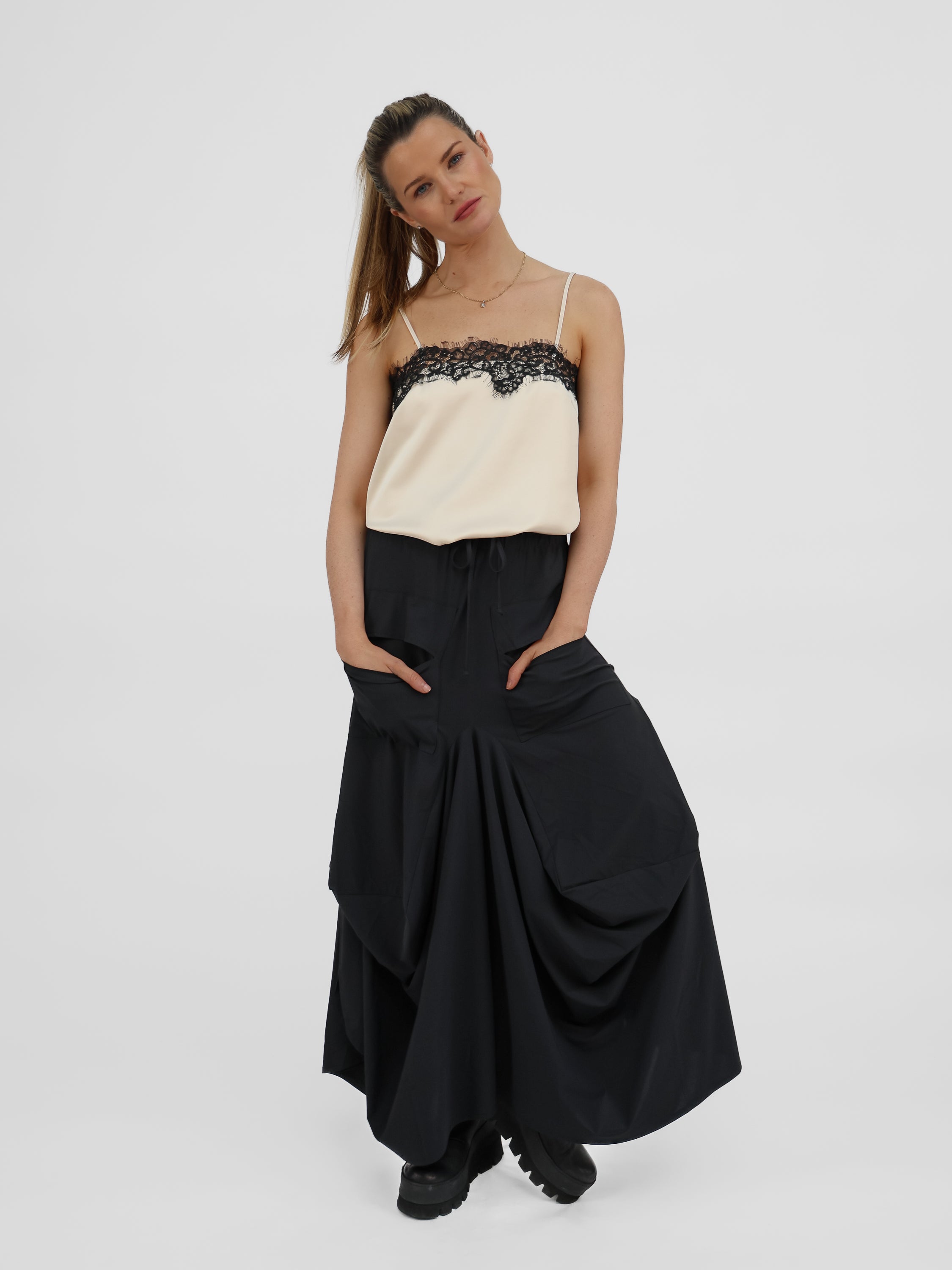 Italian Collection Top Lace Trim Camisole Top in Cream
